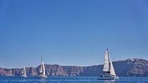 Santorini Oia: Caldera Luxury Day Cruise with BBQ & Drinks