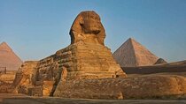 Private Full-Day Tour from Hurghada to Giza pyramids and museum 
