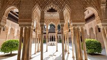 Alhambra Guided Tour & Albaicin Tour from Seville