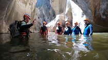 Private canyoning adventure in the Buitreras Canyon