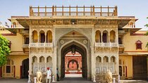 Private Jaipur City Guided day Trip from Delhi by Car