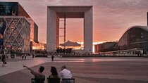 Paris La Défense : Private Walking Tour