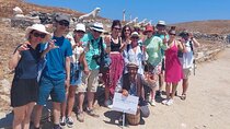 From Naxos/Paros: Delos & Mykonos Day Cruise with Expert Guide