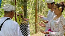 bali sacred natural healing with Priest.