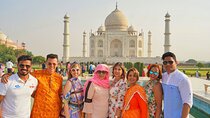 Taj Mahal tour from Jaipur by Private Car and Professional Guide.