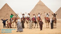Giza Pyramids, the Sphinx, Islamic & Coptic Cairo Tour