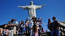 VAN Christ the Redeemer with City Tour and free BUFFET lunch!