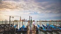 Exclusive 1-Hour private photoshoot in Venice.