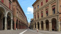 Private Transfer From Milan To Bologna With a 2 Hour Stop