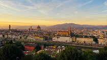 Private Florence Tour by Luxury Cars: City Highlights or Gregorian Chants
