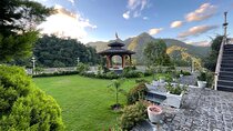 21-Day Yoga Teacher Training in Rishikesh with Accommodation
