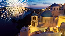 Dazzling Christmas Tour in Santorini