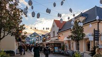  La Vallée Village shopping tour with personal photographer 5 hrs 
