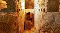 Immersive Underground and Piazzas Tour in Rome