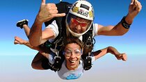 Sky Dive Dubai Palm or Desert Zone with Transfer Options