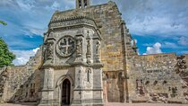 Edinburgh: Rosslyn Chapel, Berwick Private Day Tour in Luxury MPV