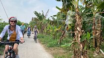 Hanoi City Bike Tour through Banana Island & Food Tasting