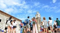 Historical Tour of Santo Domingo and 3 eyes Caves with Lunch