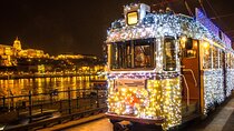 Private Budapest Christmas Market Tour with Chimney Cake & Mulled Wine