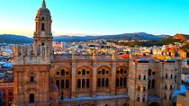 Private Malaga City Center Walking Tour with Tapas Food Tastings
