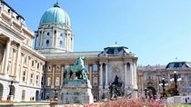 Private Buda Castle Walk with Entry to Matthias Church