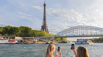 Private Boat Trip in Paris