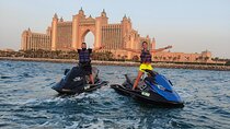 Jet ski in the heart of Jumeirah Beach