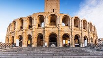 Arles, Les Baux and Saint-Remy villages Full Day Trip from Aix
