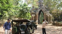 Private Angkor Temples Offbeat Experience by Jeep