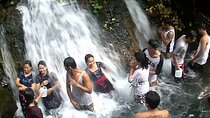 Private Tour Gunung Kawi Temple & Tegenungan Waterfall
