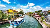 Melaka City Tour and River Cruise with Baba and Nyonya Lunch
