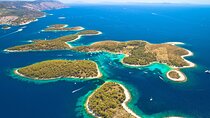 Golden Horn Beach, Town Hvar & Paklinski Islands Private Tour