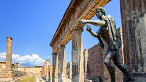 Tour to Discover Pompeii and Vesuvius