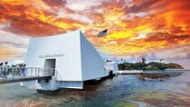 Deluxe Pearl Harbor, Arizona Memorial, and Visitor Center Tour