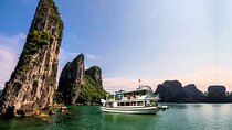 Halong Deluxe Day Tour with Small Group on Boat from Hanoi