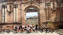 Bike tour in Old City and Panama City with local markets
