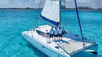 Sailing and snorkeling on a luxury catamaran to Isla Mujeres