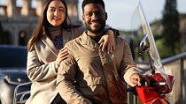 Vespa Tour Guided by Local in Rome