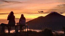 Sunrise Private Experience Trekking Summit Mt Batur in Kintamani