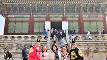 Private Tour : Royal Palace & Traditional Villages wearing Hanbok