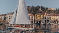 Private Guided Sailing Boat Tour on Lake Como with Aperitif 