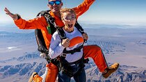 3-Hour Tandem Skydiving in Las Vegas