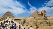 Private Day Tour Pyramids of Giza, Egyptian Museum and Bazaars