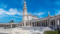 Private Tour in Fátima, Nazaré and Óbidos from Lisbon
