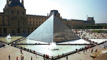 Louvre Museum Private Guided Tour with Reserved Access