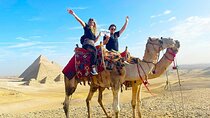 Private Tour: Cairo Day Trip from Hurghada, Including Round-Trip Flights, Giza Pyramids, Sphinx, and Egyptian Museum