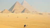 Private Tour To Giza Pyramids, Memphis and Sakkara 