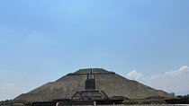 Surprise yourself in Teotihuacan Pyramids