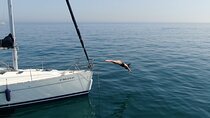 Marbella Private Sailboat: Navigation, Bath and Snacks (10 pax)