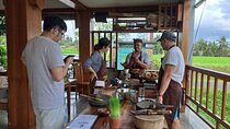Private Balinese Cooking Class in Ubud at Santika's Home 